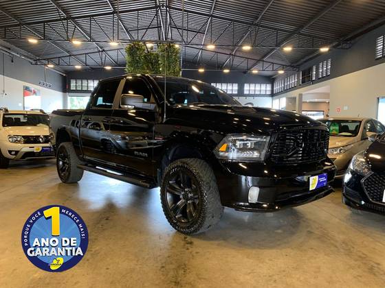 RAM CLASSIC 5.7 V8 GASOLINA LARAMIE NIGHT EDITION CD 4X4 AUTOMÁTICO RAM CLASSIC 5.7 V8 GASOLINA LARAMIE NIGHT EDITION CD 4X4 AUTOMÁTICO